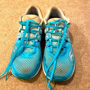 Womens saucony freedom iso 2 size 8.5 blue